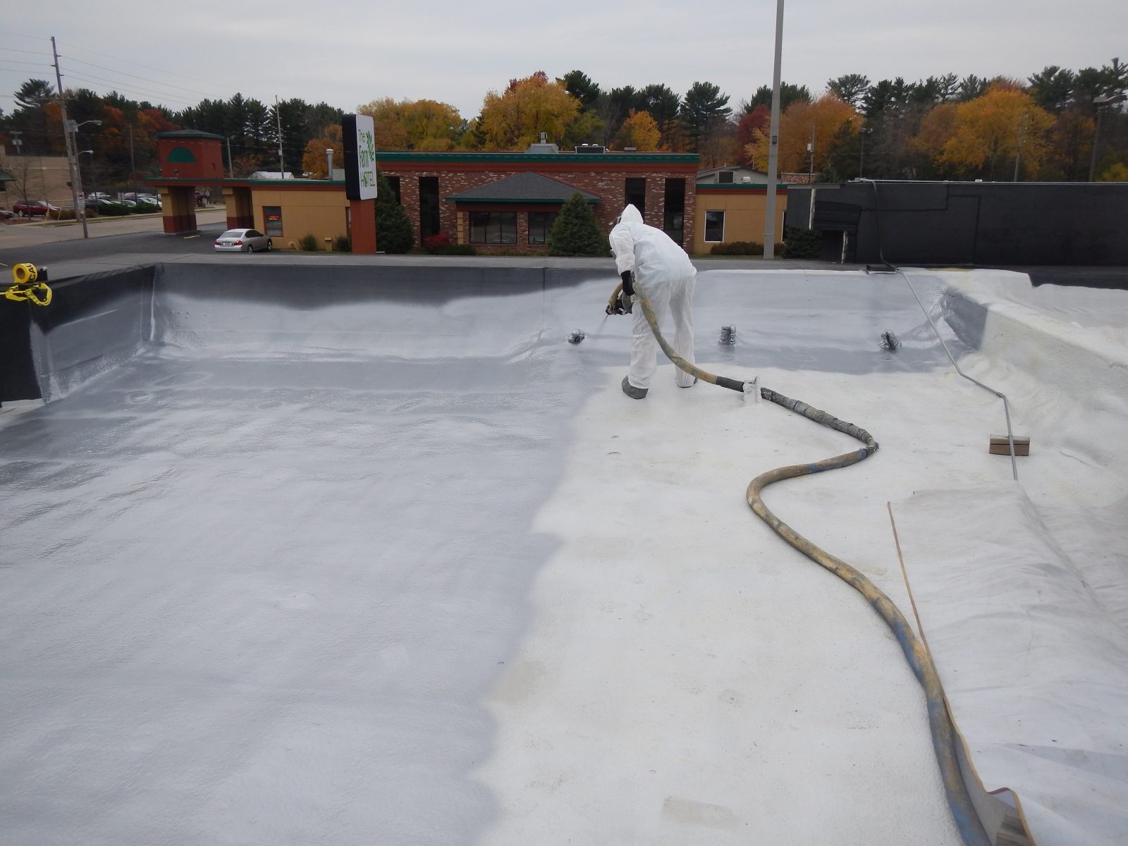Commercial building roof restoration